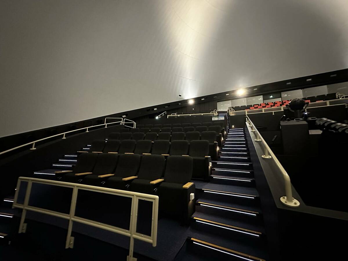 「プラネタリウム」&「全天周映画」鑑賞施設の写真 その2